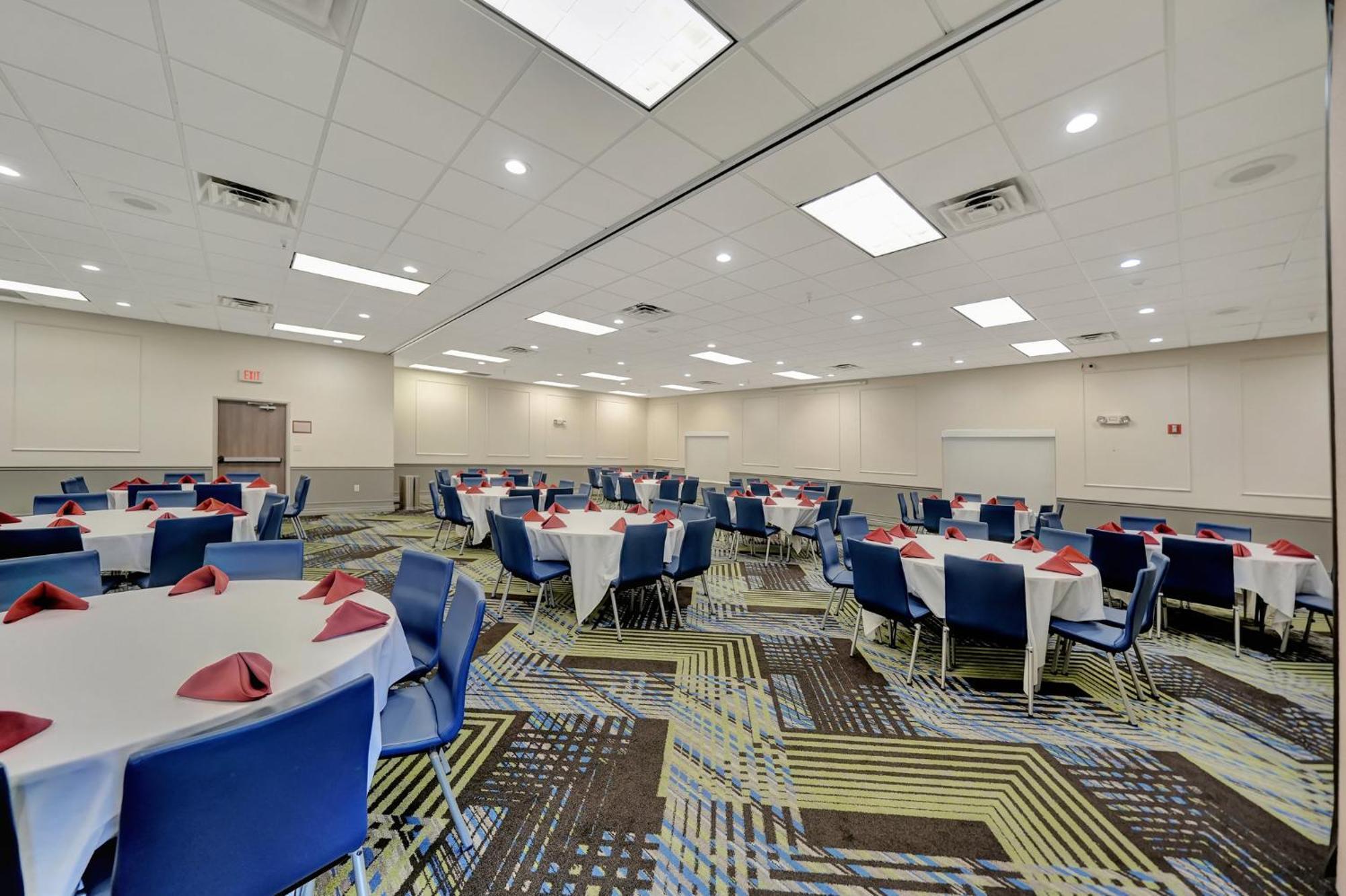 Holiday Inn Express Hotel&Suites Beatrice Exterior foto