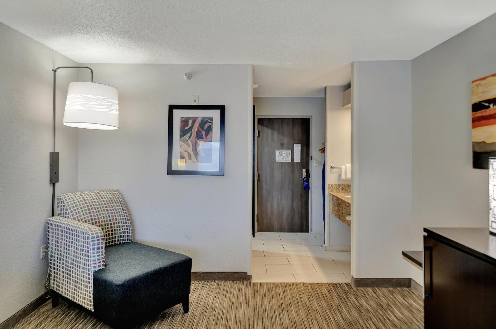 Holiday Inn Express Hotel&Suites Beatrice Exterior foto
