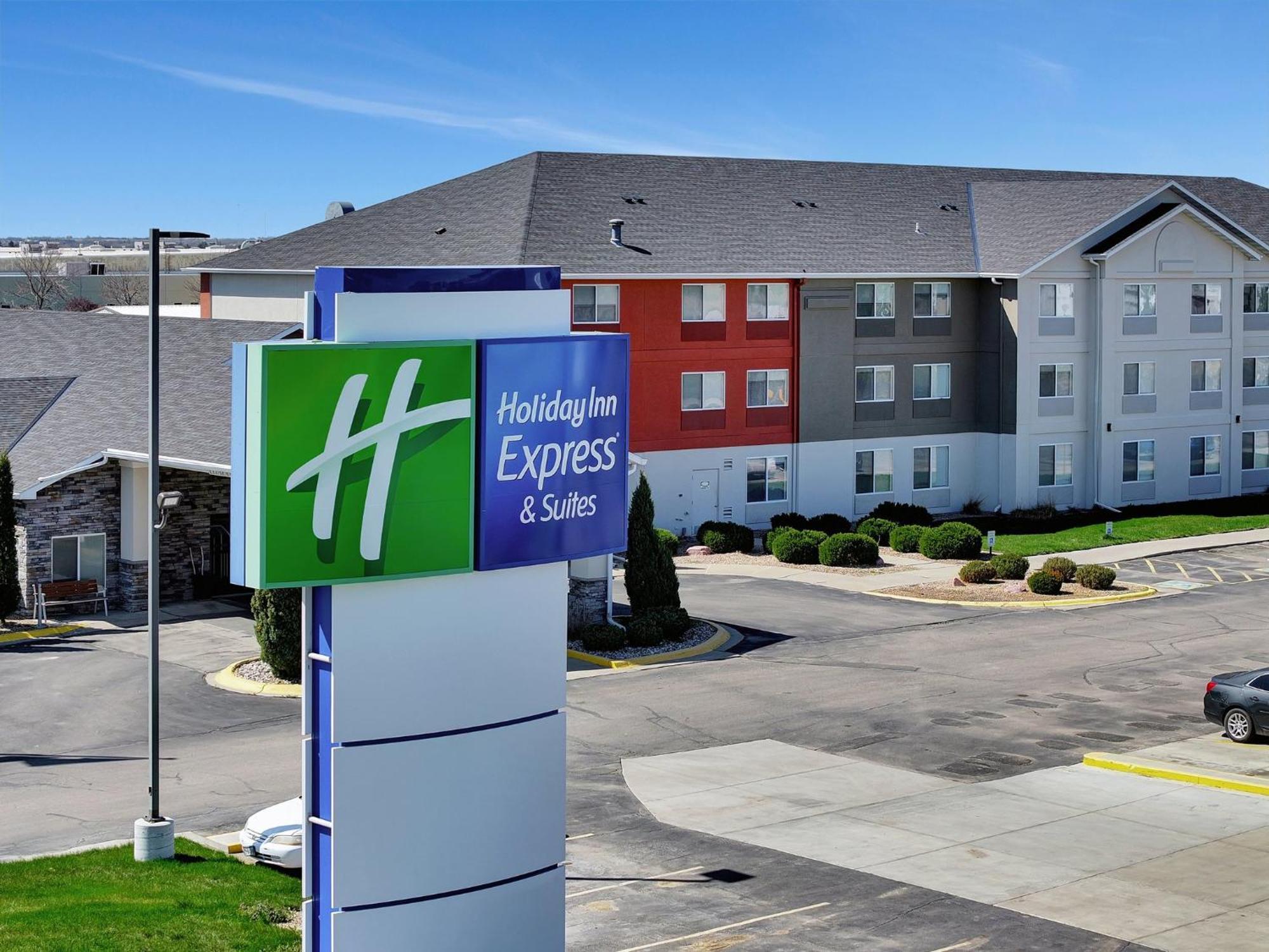 Holiday Inn Express Hotel&Suites Beatrice Exterior foto